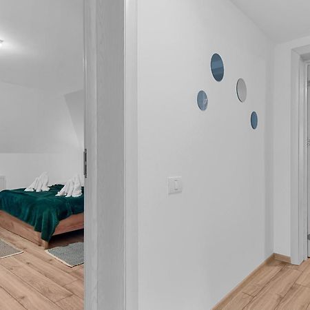 Two Bedrooms Hytta Apartment 시나이아 외부 사진