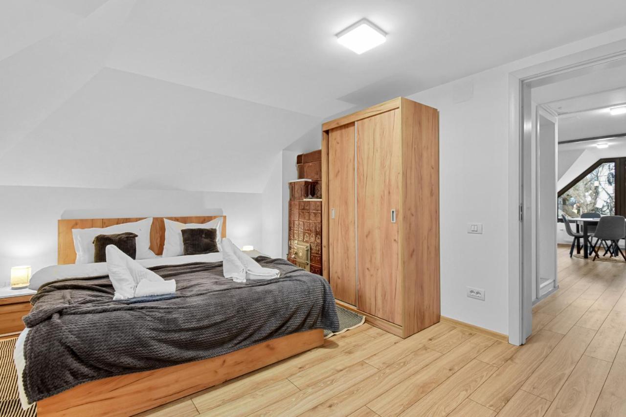 Two Bedrooms Hytta Apartment 시나이아 외부 사진