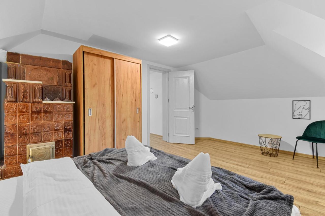 Two Bedrooms Hytta Apartment 시나이아 외부 사진